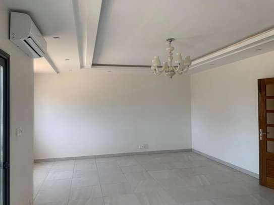Appartement neuf grand standing aux Almadies image 2