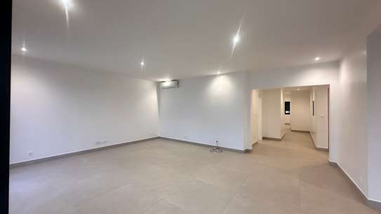 Appartement à louer aux Almadies au 5e étage image 6