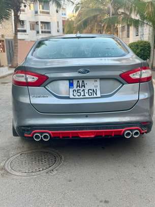 Ford Fusion image 4