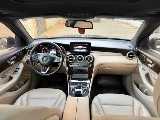 MERCEDES GLC300 Année : 2018 image 4