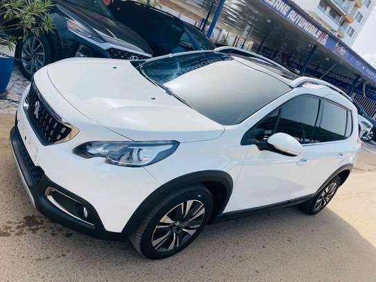 Peugeot 2008 2018 image 2