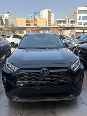 Toyota RAV4 hybride SUV 2022 image 2