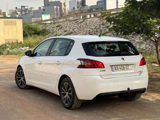 Peugeot 308 image 8