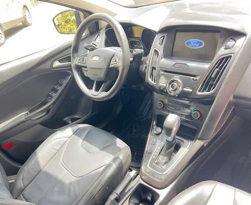 Ford Focus Titanium image 7