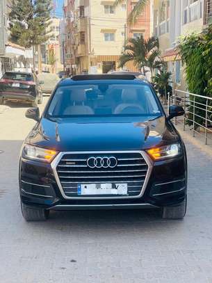Audi q7 2017 image 1