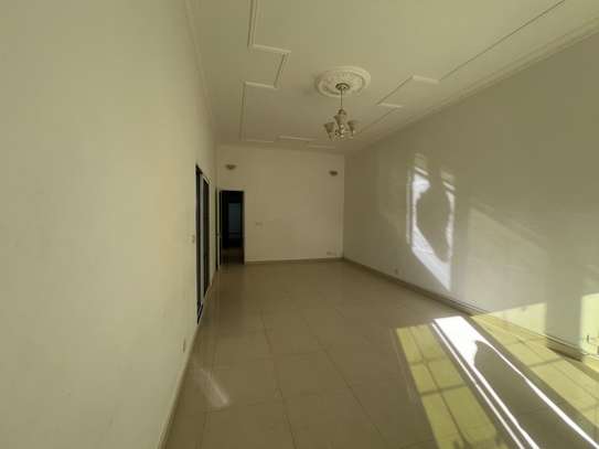 Appartement F4 à louer point E image 11