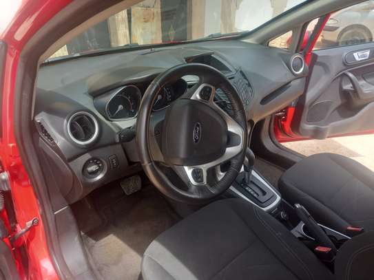 Ford Fiesta 2015 image 3