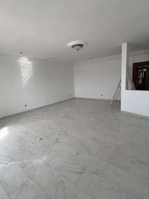 Duplex spacieux et de standing à louer à Ngor image 9