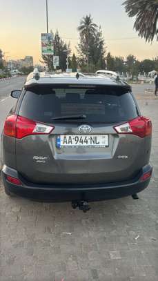 Toyota Rav4 2015 image 3