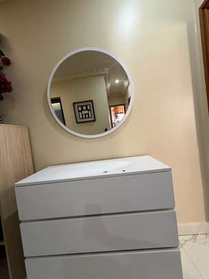 Coiffeuse / commode avec miroir image 2