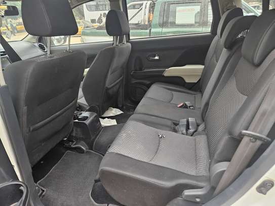 Toyota rush 2021 image 9