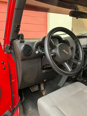 Jeep 4x4 image 4