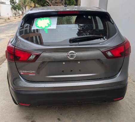 Nissan Qashqai 2018 image 2