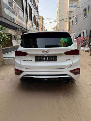 Hyundai  Santafee  2020 image 9