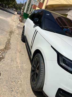 Range Rover vogue 2024 image 2