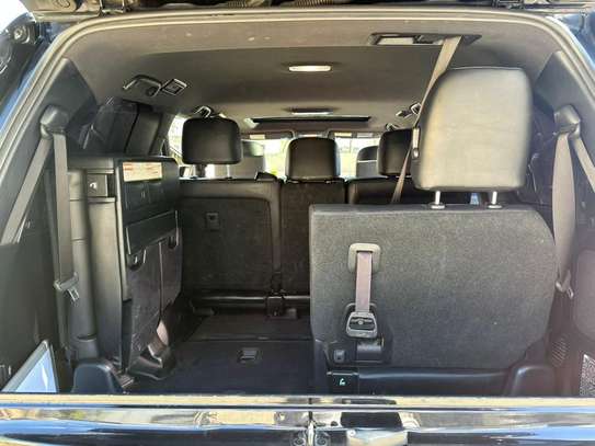 TOYOTA LAND CRUISER VX-R V8 image 3