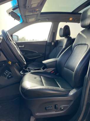 Hyundai santafe 2018 image 4