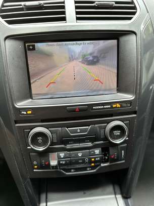 Ford Explorer Full option 7 places image 7