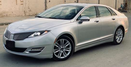 Lincoln Mkz image 2