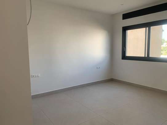APPARTEMENT F4 A LOUER ALMADIES image 10