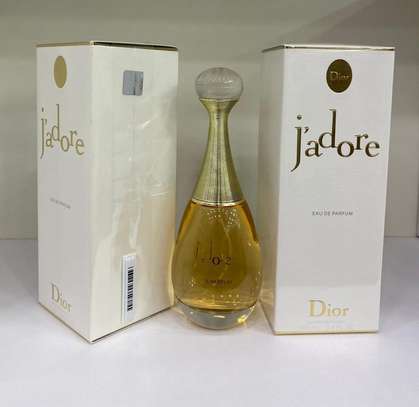Parfum haut de gamme ( Sauvage Dior, Creed,…) image 3
