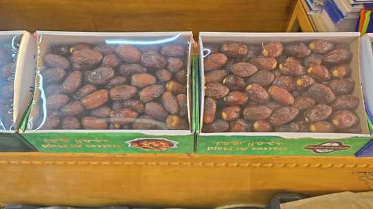 dattes naturelles AL MAJD premium Moyen-Orient image 8