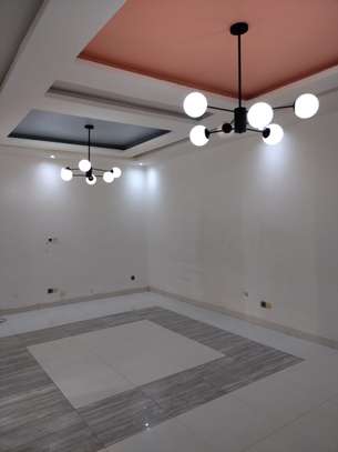 Appartement 3 chambres Salon à louer image 1