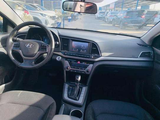 Hyundai elantra 2018 image 9