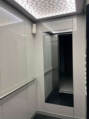 F4 neuf à louer au plateau image 3