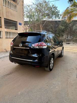 Nissan Rogue 2016 image 2