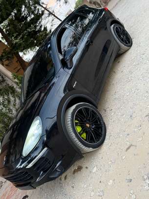 Porche Cayenne 2016 image 2