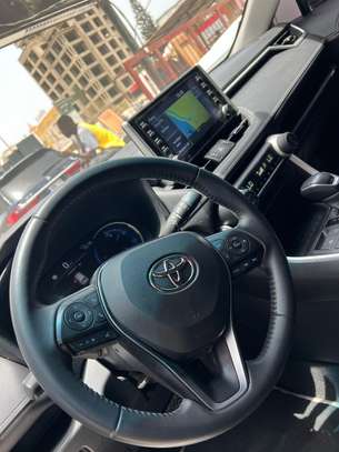 TOYOTA RAV 4 Hybrid image 10