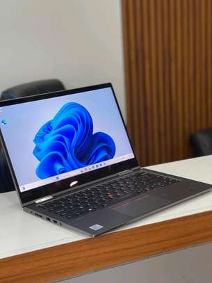 Lenovo thinkpad X1 yoga image 2