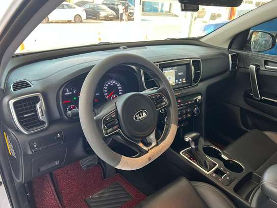 Kia Sportage image 3