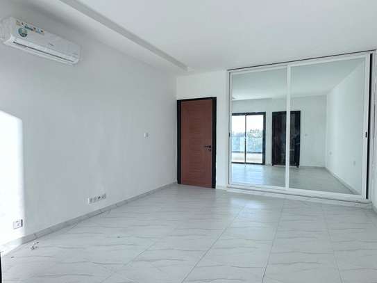 Appartement f4 neuf à louer à Ngor image 3