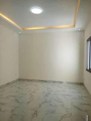 Appartement spacieux aux Almadies zone de recasement image 5