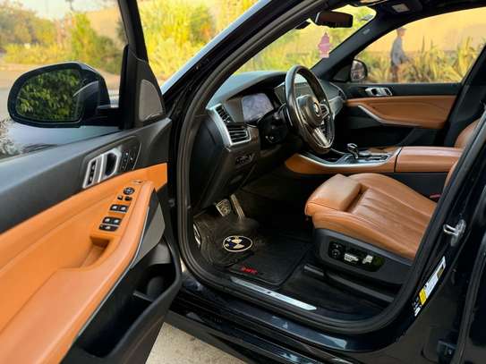 Bmw x5 2019 image 5