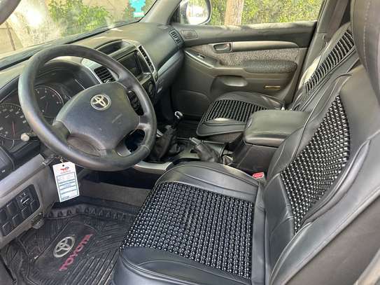 Toyota Prado 2010 image 6