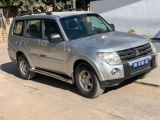 Mitsubishi pajero did image 2