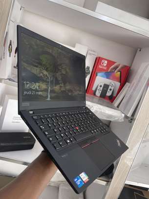 Lenovo ThinkPad T14 - I5 | 8GB RAM |256 image 2