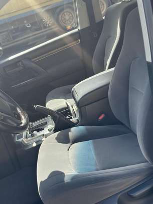Toyota Prado Land Cruiser GX, R V8  2021 image 6