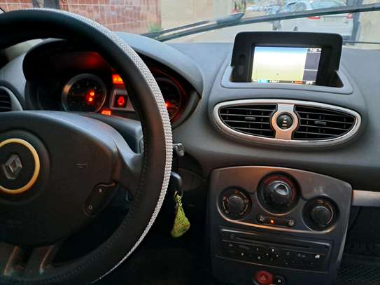 RENAULT CLIO 3 DIESEL 2012 image 9