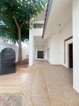 Villa à vendre à Ngor/Almadies image 3