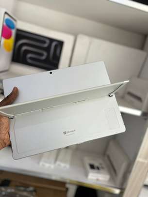 Surface Pro 9 - I7 12e | 16GB RAM | 256 image 7