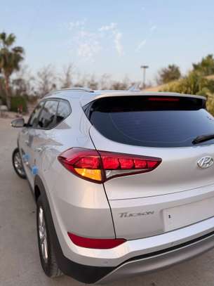 Hyundai tucson image 7