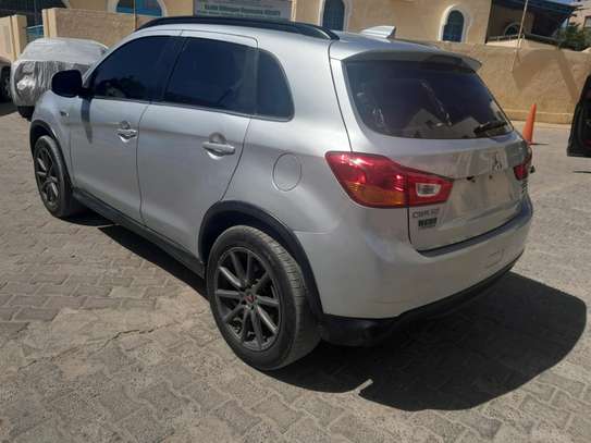 Mitsubishi image 1