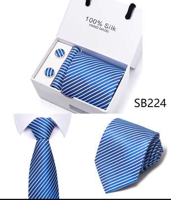 Coffret ensemble cravatte, boutton manchette et mouchoir image 11