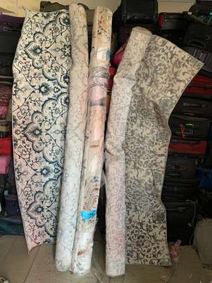 Tapis pour salon tout neuf image 1