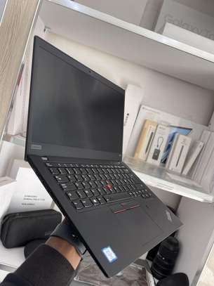 Lenovo ThinkPad X390 - I7 8th image 2