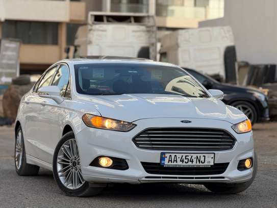 Ford fusion image 2